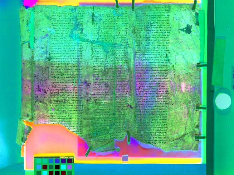 This image, taken with a Multispectral Imaging camera and processed using the Minimal Noise Fraction method, brought out the band of faded and erased text across the cover, making it readable again. One theory by researchers is that at some point over the centuries, there was a band (possibly made of an oily material such as leather) around the book holding it in place which rubbed off the text. Through this digitisation process, they were able to bring out the missing text digitally, allowing researchers to read the story clearly and help place the manuscript amongst the Merlin literary canon. 3D model produced using Artec Spa